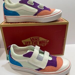 Vans Comfycush Juniors Color Block Size 6.5J